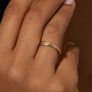 Bagues minimalistes personnalisées AR059 en argent sterling 925 plaqué rhodium/or, bagues croisées bicolores pour femmes, à porter au quotidien - Product Image 5