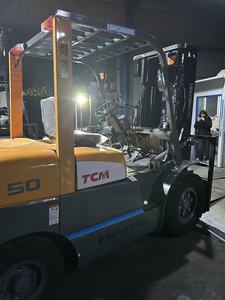 Gebruikt <span class=keywords><strong>TCM</strong></span> 50 diesel tweedehands heftruck van magazijnen naar bouwplaatsen. <span class=keywords><strong>TCM</strong></span> is een 5-tons heftruck die overal geleverd wordt. - Product Image 6