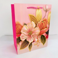 Sacs cadeaux en papier écologiques en forme de cœur avec lamination, personnalisables avec des noms pour les couples, les amis, pour la utilisation avec des bougies