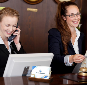 ไม้วอลนัทมีฐานถ้วยรางวัลปฏิทินไม้ฐานตั้งการ์ดทำจากไม้สำหรับใส่การ์ดเมนูไม้ - Product Image 4