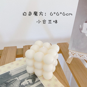 Vela Aromática Cubo Mágico Blanco 6x6x6cm, Aroma a Gardenia, Decoración para el Hogar - Product Image 1