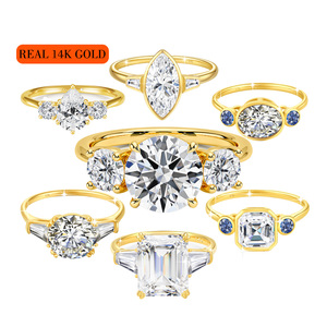 Proveedor de joyería fina Regalos de compromiso para mujeres <span class=keywords><strong>Moissanite</strong></span> de 3 piedras 1 quilate 2 quilates 3 quilates Anillo de joyería de oro hueco personalizado de 14K - Product Image 1