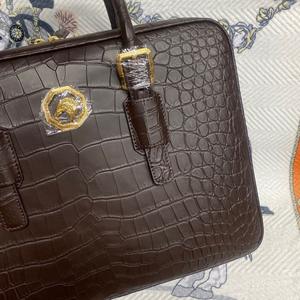 กระเป๋าเอกสารหนังจระเข้แท้คุณภาพสูง งานแฮนด์เมด ดีไซน์หรูหรา และกระเป๋าธุรกิจสำหรับผู้ชาย - Product Image 2