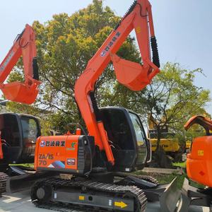 Mini-excavatrice sur chenilles d'occasion Hitachi ZX70 authentique de 7 tonnes pour travaux municipaux - Product Image 3