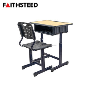 Set Scrivania e Sedia Ergonomica per Scuola, <span class=keywords><strong>Altezza</strong></span> <span class=keywords><strong>Regolabile</strong></span>, Telaio <span class=keywords><strong>in</strong></span> Metallo Resistente, Tavolo da Studio per Aula - Product Image 2