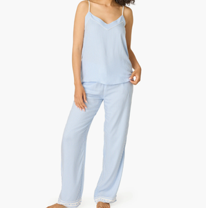 ชุดนอนลำลองสำหรับผู้หญิง เสื้อสายเดี่ยวสีฟ้าอ่อนลายทาง กางเกง<span class=keywords><strong>ขา</strong></span>ยาวทรงกว้าง ชุดนอนสั่งทำพิเศษสำหรับวันหยุดฤดูร้อน ชุดลำลองใส่สบายๆในชีวิตประจำวัน ชุดนอนผู้หญิง - Product Image 2