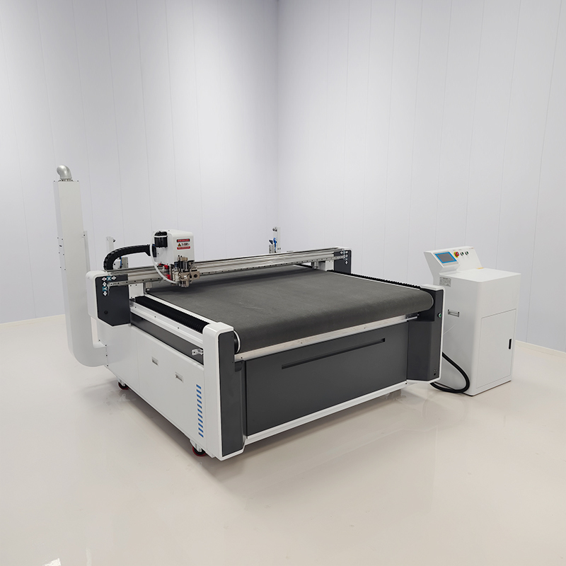 XINGKAI Automatic CNC Leather Cutting Machine