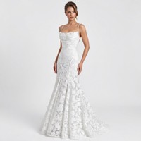Robe de mariée sirène blanche élégante avec dentelle florale 3D, bretelles spaghetti, corsage froncé, longueur ras du sol, robes de soirée de mariage pour femmes