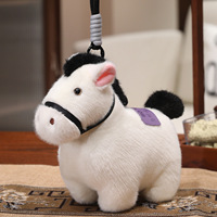 Porte-clés en peluche de cheval de 12cm en gros, jouet de machine à griffes personnalisé, fourniture de poupée de mascotte de petit cheval d'année