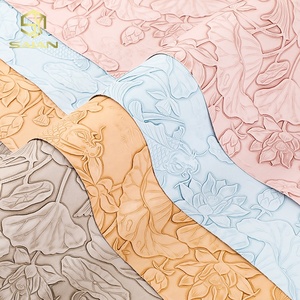 Cuero Sintético de PVC con Relieve Floral 3D en 26 Colores, para Bolsos, Zapatos, Maletas, Manualidades - Product Image 2