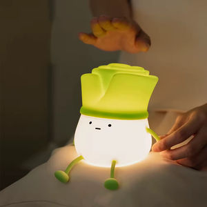 Veilleuse LED en silicone en forme d'oignon avec support de téléphone, veilleuse mignonne à commande tactile, lampe de chevet pour chambre d'enfant - Product Image 1
