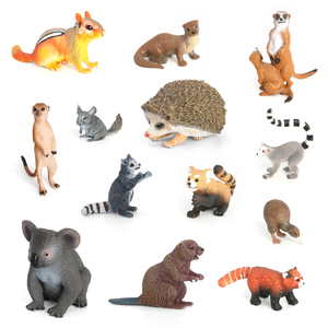 Figurines d'animaux en PVC solide en gros, panda roux, koala, écureuil, castor, figurines d'animaux en plastique, jouets - Product Image 1