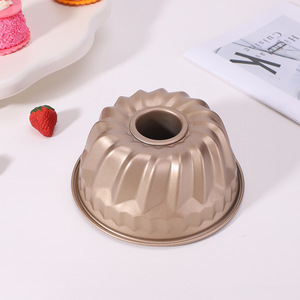 Molde Redondo Antiadherente para Pastel Bundt, Dorado, 1 Pieza, Apto para Horno, Herramienta para Hornear en Casa - Product Image 1