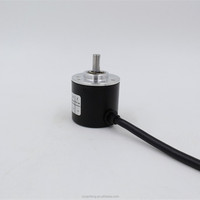 Encodeur rotatif optique à arbre plein Sanfeng PIB6C-360-G5-24C-2M 6 mm avec bride de serrage 360PPR DC5-24V et pilote de ligne