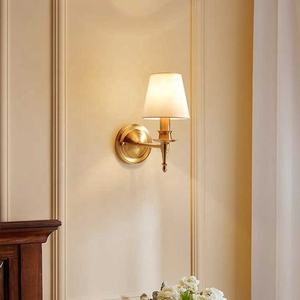 モダンな高級真ちゅう製の壁用コンシーライトシンプルクリエイティブ生地ランプシェードリビングルーム室内装飾用 - Product Image 2