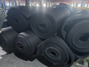 לוח בידוד תרמי קיר עשוי גומי ספוג שחור עמיד בטמפרטורות גבוהות, בעל יכולת ספיגת רעשים - Product Image 4