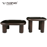 Table basse en bois moderne stable et durable pour le salon