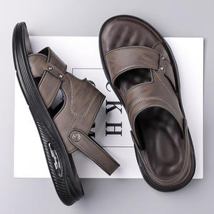 Nouvelles sandales et pantoufles d'été antidérapantes pour hommes 2026 |   Chaussures de plage décontractées respirantes à semelle souple pour hommes - Product Image 1