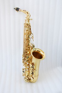Instruments de musique de qualité supérieure, <span class=keywords><strong>saxophone</strong></span> <span class=keywords><strong>alto</strong></span> avec corps en laiton laqué or et incrustations originales en nacre - Product Image 3