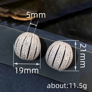 Orecchini a Perno Geometrici Stratificati per Donne, Design Arrotondato, Eleganti e Classici per Uso Quotidiano - Product Image 4