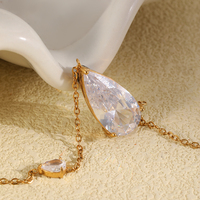 Collier en acier inoxydable plaqué or 18 carats avec pendentif zircon œil de cheval, design de niche haut de gamme, mode européenne et américaine