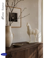 Nouvelle Sculpture de Cheval Tang Style Ancien Finition Vieillie, Décoration en Résine 'Arrivée de Cheval Succès' Style Chinois pour Salons