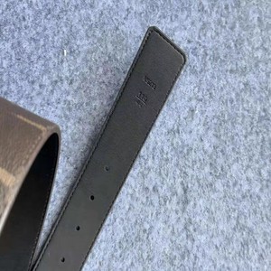 Cintura <span class=keywords><strong>da</strong></span> <span class=keywords><strong>Donna</strong></span> di Design con Motivo Stampato e Fibbia in Metallo, Cintura <span class=keywords><strong>da</strong></span> Uomo in Pelle con Confezione Regalo di Lusso - Product Image 5