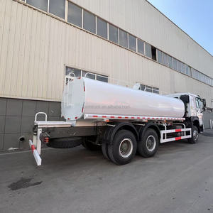 低価格Sinotruck Howo 6*4 20cbmスプリンクラー水タンク水輸送用 - Product Image 2