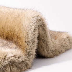 Bán buôn 100% Polyester dệt kim giả lông thỏ vải dày hai màu phiên bản sang trọng cho giày làm may mặc hàng dệt may - Product Image 4