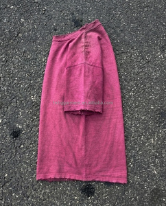 Camiseta Vintage 100% Algodón con Efecto Desgastado por el Sol para Hombre, Personalizada con Lavado Ácido, Estampado Serigrafiado y Cuello Redondo - Product Image 3