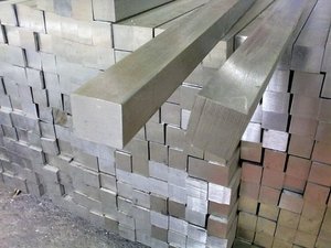 China Hot Sale 2mm 3mm 4mm 6mm 7mm 8mm 12mm Aisi 201 304 316l 430 2 4 Inch Stainless Steel Square <strong>Bar</strong>