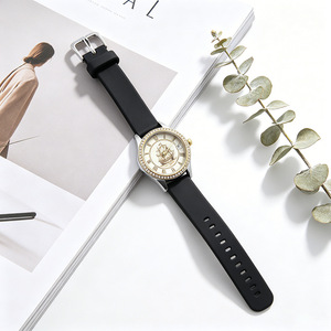 Reloj de Lujo para Mujer con Diseño de Velero, Números Romanos, Esfera Amarillo Claro, Correa de Silicona de Liberación Rápida, Reloj de Cuarzo para Dama - Product Image 2