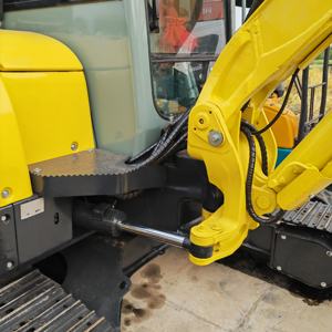 Mini-excavatrice de 5 tonnes d'occasion, excavatrice sur chenilles hydraulique Yanmar Vio55, Yanmar Vio55 d'occasion, Vio35 30 VIO50 VIO40 - Product Image 6
