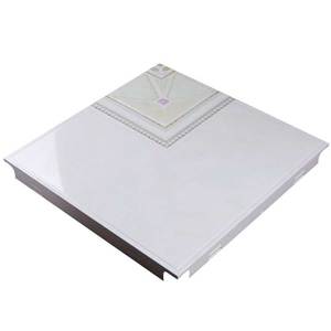 Plafond suspendu carré en <span class=keywords><strong>PVC</strong></span> moderne Alumtimes, imperméable, panneaux de plafond suspendu, matériau de charpente en <span class=keywords><strong>PVC</strong></span> pour la décoration intérieure des bureaux - Product Image 4