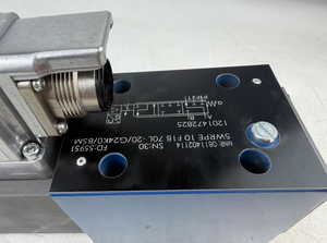 Control Hidráulico Proporcional Direccional 5WRPE5 WRPE10F1B70L-2XG24K0B5M 5WRPE 10 F1B 70L-2X/G24K0/B5M 0811402114 - Product Image 5