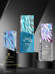 Trophée en cristal de verre Advanced Sense personnalisé Impression numérique écologique Conception colorée créative Entreprise Personnel exceptionnel - Product Image 2
