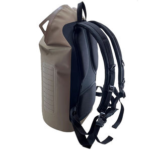 Sac à dos étanche et durable pour l'extérieur avec dos rembourré et ceinture de maintien, sac de randonnée léger de 34 L pour les amateurs de rafting - Product Image 3