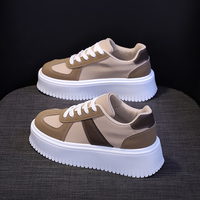 Chaussures de conception patchwork en gros, chaussures pour femmes au design unique, respirantes, chaussures de luxe pour le campus, baskets décontractées portables