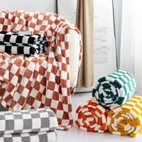 Großhandel Super Soft Hochwertige Flanell Fleece Kariertes Muster Überwurf decke Plüsch Schachbrett Decken Für Zuhause