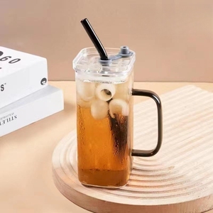 Tasses personnalisées en céramique et verre en forme de canettes de thé, café, soda, bière avec couvercle en bambou et paille - Product Image 4