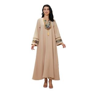 Robe musulmane du Moyen-Orient pour le commerce extérieur, vente en gros, nouveau style, patchwork, broderie ethnique, <span class=keywords><strong>abaya</strong></span> en polyester, jupe longue - Product Image 5