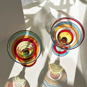 Copas <span class=keywords><strong>de</strong></span> cóctel creativas Highball, <span class=keywords><strong>copa</strong></span> <span class=keywords><strong>de</strong></span> Margarita colorida única, <span class=keywords><strong>copa</strong></span> <span class=keywords><strong>de</strong></span> <span class=keywords><strong>vino</strong></span> <span class=keywords><strong>tinto</strong></span>, Copas <span class=keywords><strong>de</strong></span> cóctel <span class=keywords><strong>de</strong></span> pintura <span class=keywords><strong>de</strong></span> colores dibujadas a mano - Product Image 4