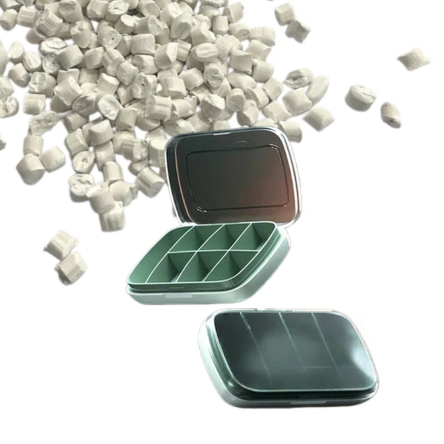 Multifunctional Additive Masterbatch for Modular Storage Systems, Combining Color, UV Protection & Anti-Static in One Formula