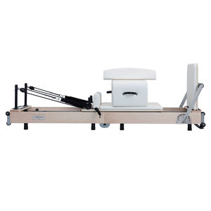 Macchina Pilates Reformer in Legno d'Acero Pieghevole Personalizzabile in Pelle, Resistente, Regolabile, Capacità 200KG, per <span class=keywords><strong>Studio</strong></span> Yoga e Benessere - Product Image 1