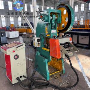 Máquina Automática de Alta Eficiencia para Fabricación de Paneles Fríos y Perfiles Ligeros con PLC, Caja de Cambios y Bomba de Motor - Product Image 2