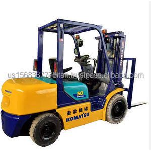 Chariot élévateur diesel Komatsu japonais d'occasion 3t, modèle 2022, capacité de charge 2000kg, certifié CE, hauteur de levage 3m, garantie 1 an - Product Image 1