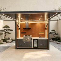 Station de cuisine extérieure préfabriquée personnalisable avec barbecue à gaz, évier, réfrigérateur et hotte pour jardin, patio ou terrasse moderne