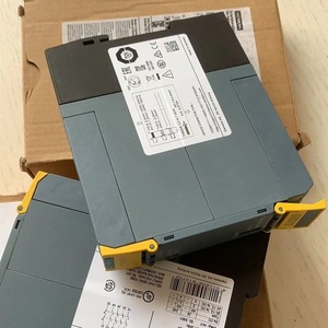 Siemens Safety <b>Relay</b> 3SK1111-1AB30 24 V DC Single Channel Electromechanical - Product Image 2
