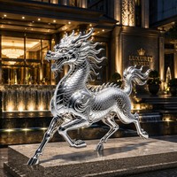 Escultura Tallada en Acero Inoxidable Personalizada de Kirin Majestuoso - Mascota Animal Plateada - Arte Navideño, Esculturas de Acero Inoxidable