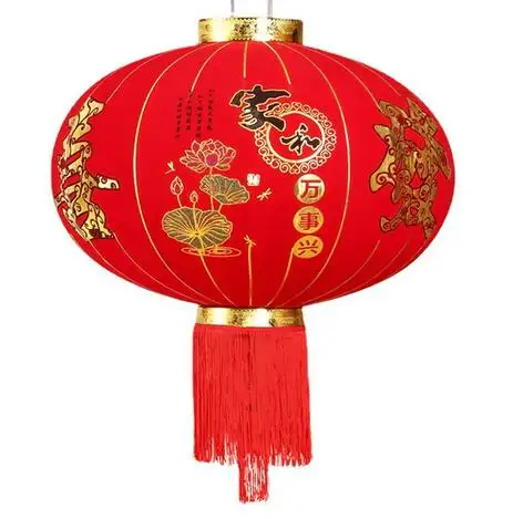 新年の赤い中国の伝統的なシルクランタン屋外フェスティバル赤いランタン